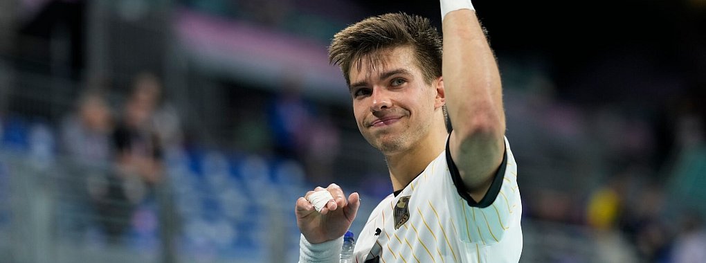 Renars Uscins ist Handballer des Jahres 2024. - © Aaron Favila/AP/dpa