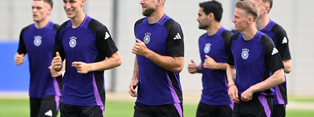 Die Fu&szlig;ball-Nationalmannschaft um Niclas F&uuml;llkrug (M.) will in Dortmund das Viertelfinale erreichen. - &copy; Federico Gambarini/dpa