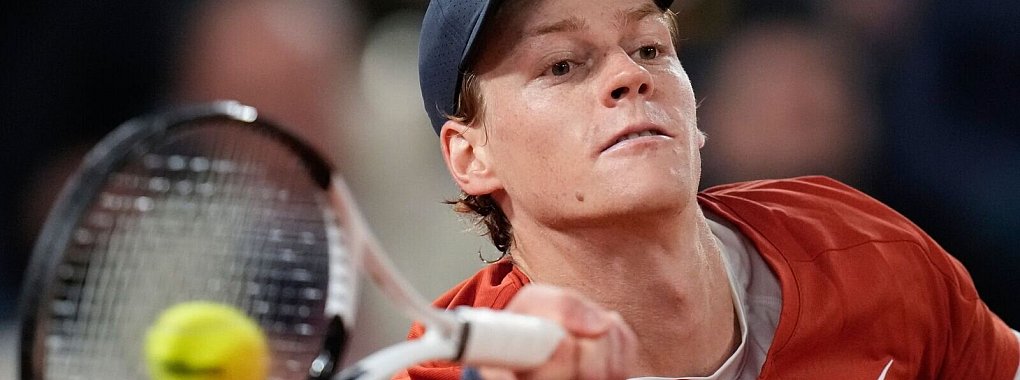 Der Italiener Jannik Sinner setzte sich gegen den Russen Kotow mit 6:4, 6:4, 6:4 durch. - &copy; Christophe Ena/AP/dpa