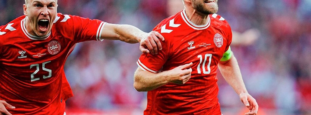 Schoss Dänemark gegen Schweden zum Sieg: Christian Eriksen (r). - © Liselotte Sabroe/Ritzau Scanpix Foto/AP/dpa