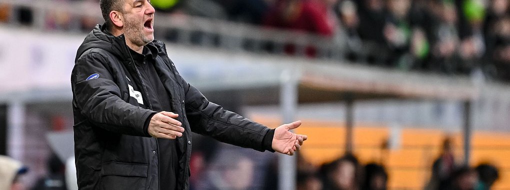 Frank Schmidt und der 1. FC Heidenheim machen eine schwere Zeit durch. - © Harry Langer/dpa