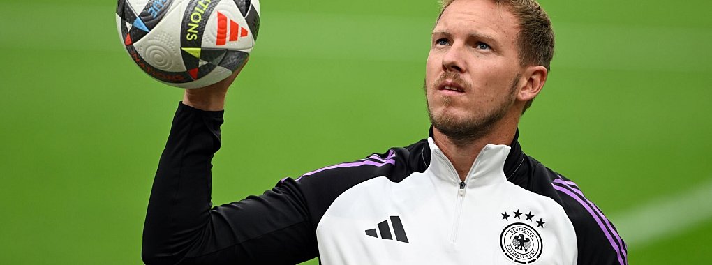 Den Blick nach vorne: Für Julian Nagelsmann hat die Vorbereitung auf die WM-Saison längst begonnen. - © Federico Gambarini/dpa