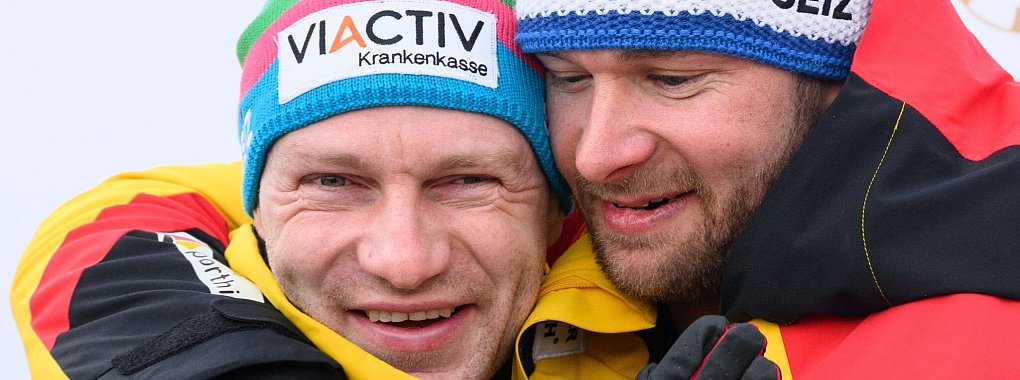 Francesco Friedrich (links) und Johannes Lochner schenkten sich nichts in dieser Saison, über WM-Gold entscheiden Nuancen. - © Robert Michael/dpa
