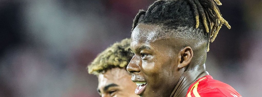 Gelten als Spaniens neues Traum-Duo: Nico Williams (r) und Lamine Yamal. - &copy; Rolf Vennenbernd/dpa