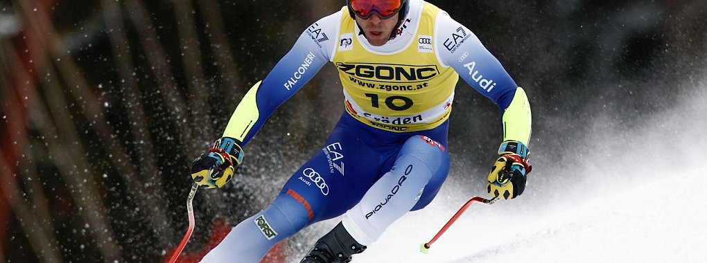 Der Italiener Mattia Casse fährt im Super-G in Gröden zum Sieg. - © Gabriele Facciotti/AP/dpa