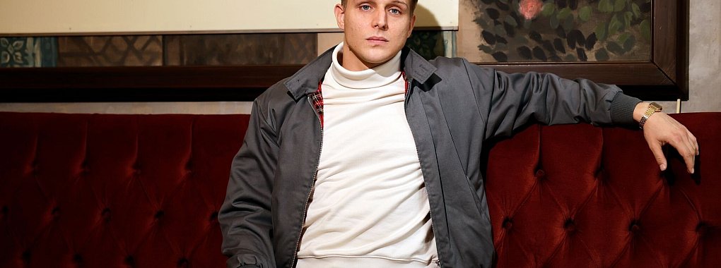 Schauspieler Merlin Rose hat &uuml;ber Streaming-Drehs gesprochen. - &copy; Carsten Koall/dpa