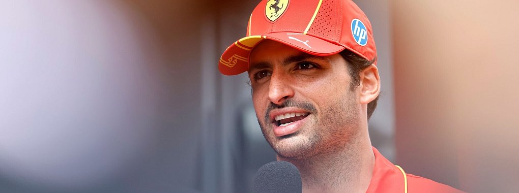 Wohin geht\\\'s 2025? Carlos Sainz wei&szlig; es noch immer nicht. - &copy; Geert Vanden Wijngaert/AP