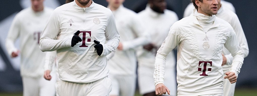 Die Bayern-Offensive um Harry Kane (l) muss liefern. - &copy; Sven Hoppe/dpa