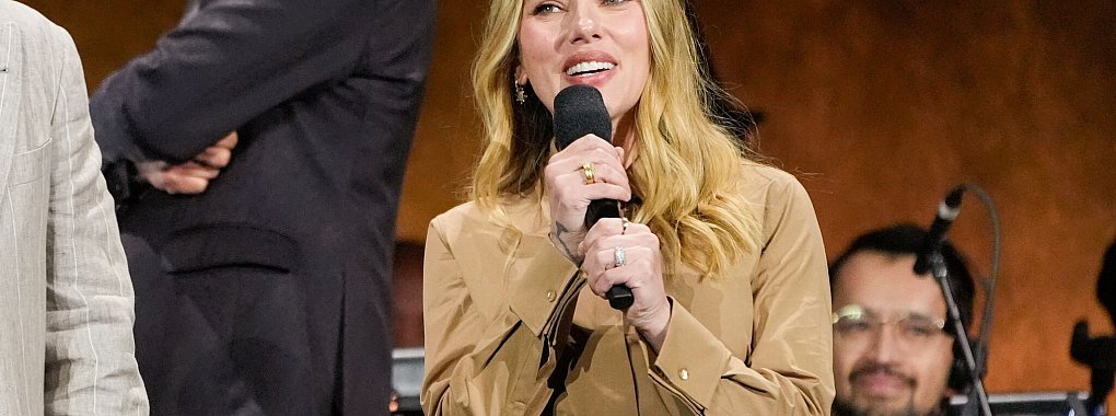 Scarlett Johansson sprach sogar mit Steven Spielberg über ihren Wunsch, im Dino-Film mitzuspielen. - © Chris Pizzello/Invision/AP/dpa