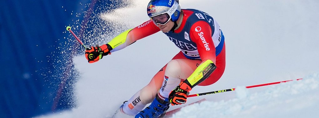 Vergangene Saison gewann Marco Odermatt neun von insgesamt zehn Riesentorläufen. - © John Locher/AP/dpa