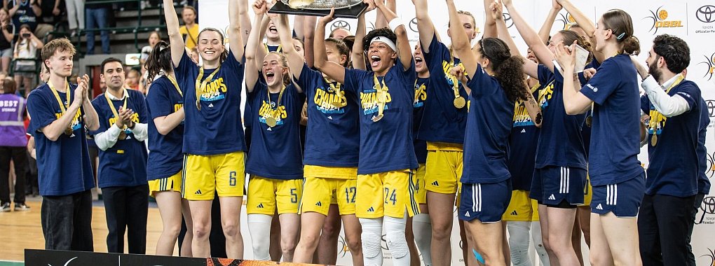 Die Alba-Frauen konnten erstmals die deutsche Meisterschaft gewinnen. - &copy; Andreas Gora/dpa