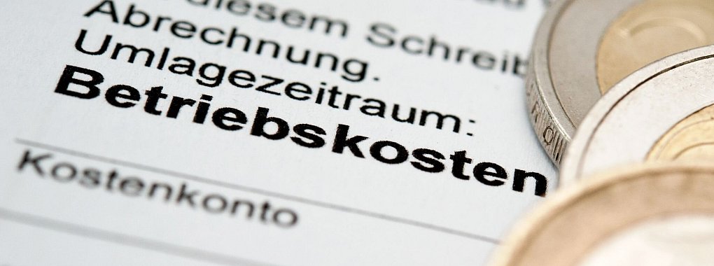 Rechtzeitig abgerechnet, oder nicht? Vermieter haben zur Erstellung der Betriebskostenabrechnung nach Ablauf des Abrechnungszeitraums höchstens zwölf Monate Zeit. - © Andrea Warnecke/dpa-tmn