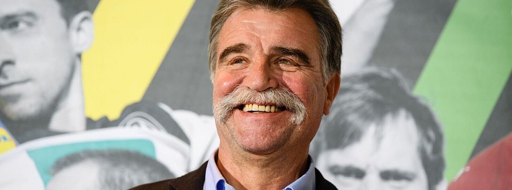 Heiner Brand traut der deutschen Handball-Nationalmannschaft auch nach der Österreich-Pleite eine Menge zu. - © Matthias Balk/dpa