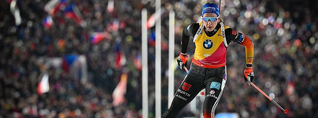 Auf die Gesamtweltcup-Führende Franziska Preuß warten schwierige Bedingungen. - © Lubo? Pavlíèek/CTK/dpa