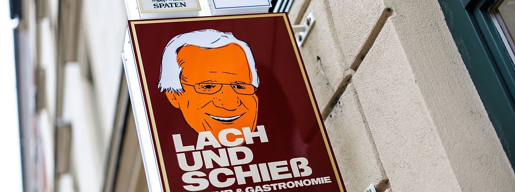 Legendäre Bühne: Die Münchner Lach- und Schießgesellschaft startet neu. (Archivfoto) - © Matthias Balk/dpa