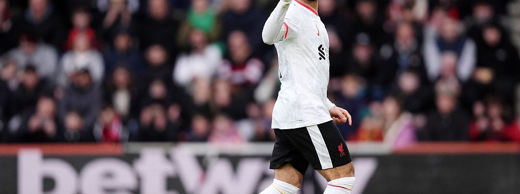 Schnürte wieder ein Doppelpack für den FC Liverpool: Mohamed Salah. - © John Walton/PA Wire/dpa