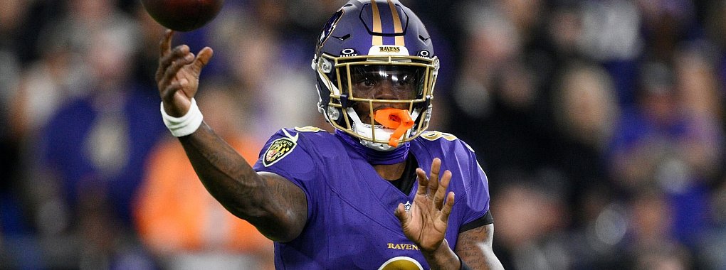 Vier Touchdowns und das bessere Ende: Lamar Jackson von den Baltimore Ravens. - © Nick Wass/AP/dpa