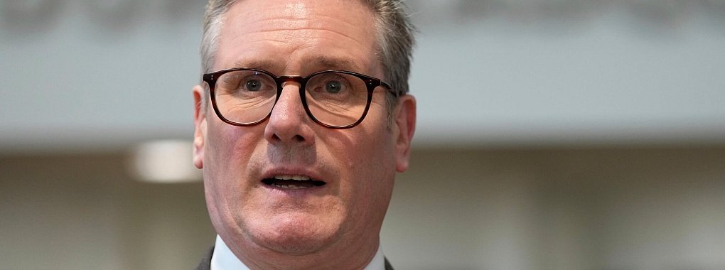 Starmer sagte, er schaue die Serie mit seinem 16-jährigen Sohn und seiner 14-jährigen Tochter. (Archivbild) - © Alastair Grant/AP POOL/AP/dpa