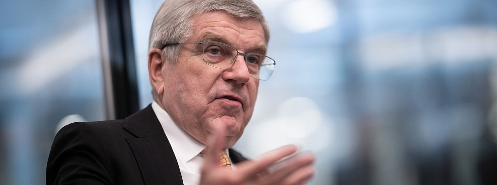 IOC-Präsident Thomas Bach wünscht sich eine transparente Aufarbeitung der Vorwürfe über Missbrauch im deutschen Turnsport. - © Sebastian Christoph Gollnow/dpa