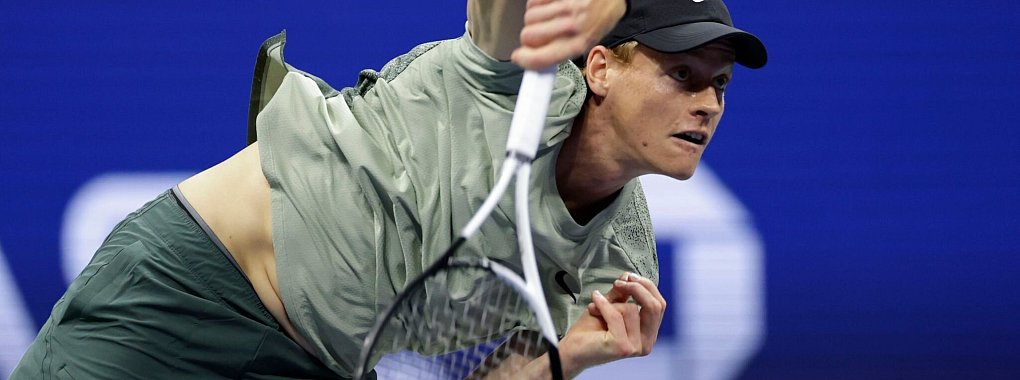 Nervenstark erreicht Jannik Sinner das Viertelfinale bei den US Open. - &copy; Adam Hunger/AP/dpa