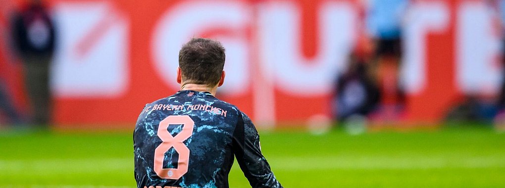 Verletzte sich in Freiburg: Leon Goretzka. - © Tom Weller/dpa