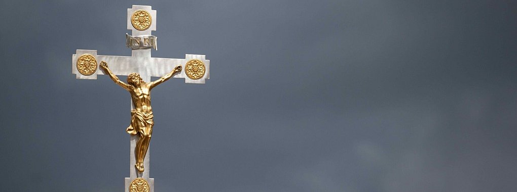 Die Kirchensteuer kann durch verschiedene Ansätze reduziert werden. - © Marijan Murat/dpa/dpa-tmn