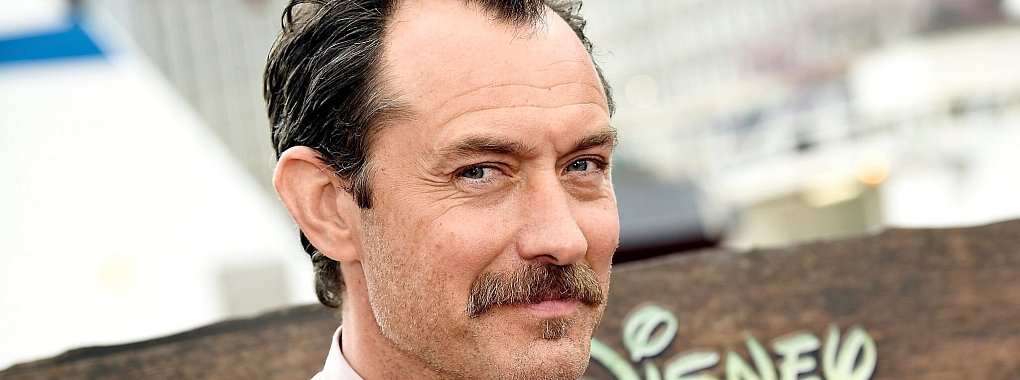 Jude Law ist im Nachhinein sehr stolz darauf, wie er als junger Schauspieler mit seinem neuen Ruhm umgegangen ist. - &copy; Evan Agostini/Invision via AP/dpa