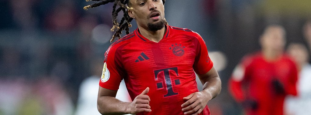 Der nächste Verletzte beim FC Bayern: Sacha Boey. - © Sven Hoppe/dpa