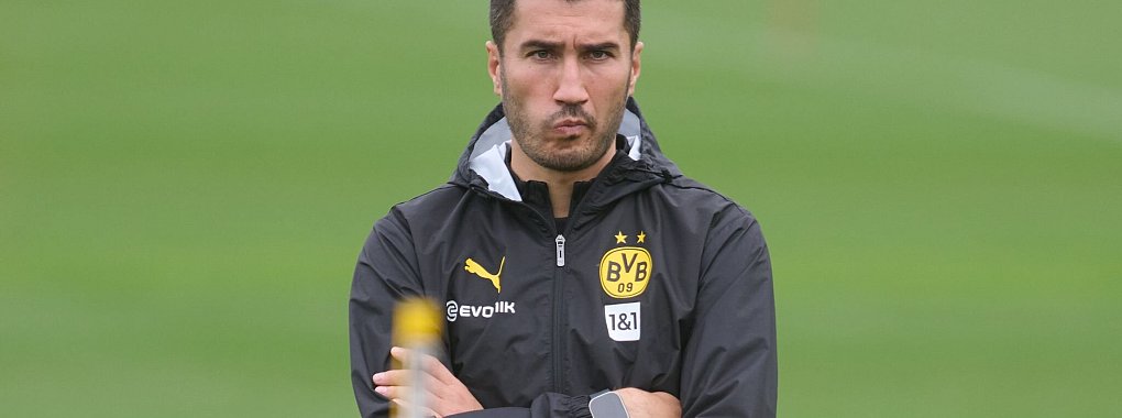 Der nachdenkliche BVB-Coach Nuri Sahin hofft nach dem 1:5 in Stuttgart auf eine Trotzreaktion seiner Mannschaft - © Bernd Thissen/dpa