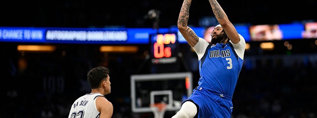 Die Orlando Magic mit Tristan da Silva (23) haben gegen die Dallas Mavericks ihr siebtes der vergangenen acht Heimspiele verloren. - © Phelan M. Ebenhack/AP/dpa