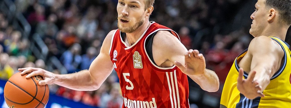 Ex-Nationalspieler Niels Giffey verlängert seinen Vertrag beim FC Bayern. - © Andreas Gora/dpa