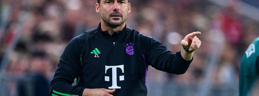 Im Sommer ist wieder Schluss: RB Leipzigs Trainer Zsolt Löw. - © Tom Weller/dpa
