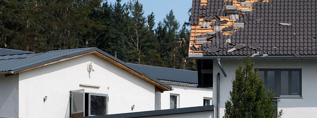 Versicherer informieren, Sch&auml;den gering halten, Fotos machen: Mit dieser Vorgehensweise machen Versicherte im Ernstfall nichts falsch. - &copy; Sven Hoppe/dpa/dpa-tmn