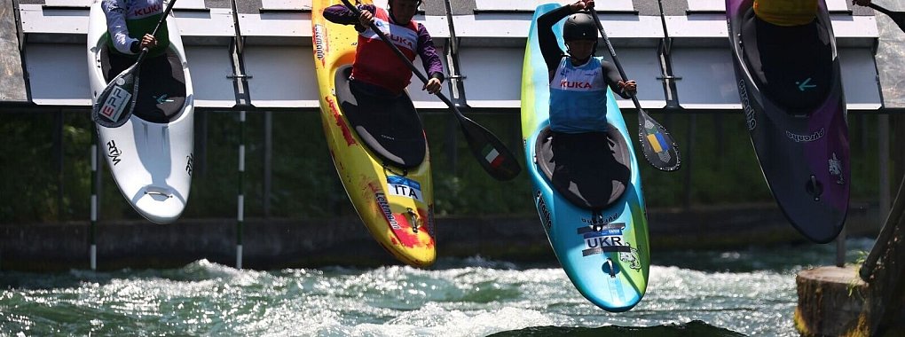 Das deutsche Kajak-Cross-Team hat sich f&uuml;r die Olympischen Spiele qualifiziert. - &copy; Karl-Josef Hildenbrand/dpa