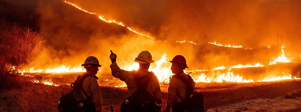 In den Flammen brannte auch das Zuhause von Gary Hall Jr. nieder. - © Ethan Swope/FR171736 AP/AP/dpa