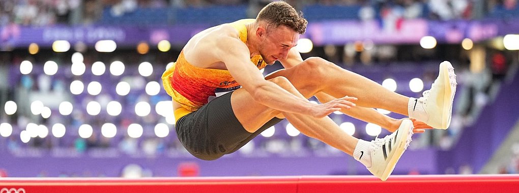 Simon Batz lag kurzfristig auf Rang drei. - &copy; Michael Kappeler/dpa