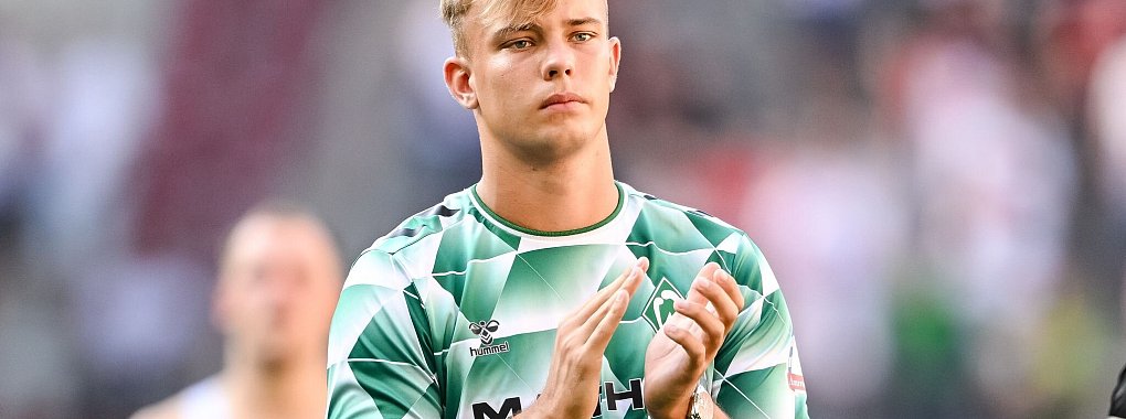 Muss operiert werden: Werder-Stürmer Keke Topp. - © Harry Langer/dpa