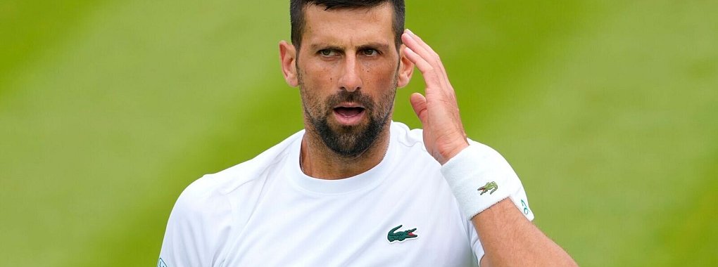 Der serbische Tennisstar Novak Djokovic lie&szlig; sich w&auml;hrend der French Open am Knie operieren. - &copy; Kirsty Wigglesworth/AP/dpa