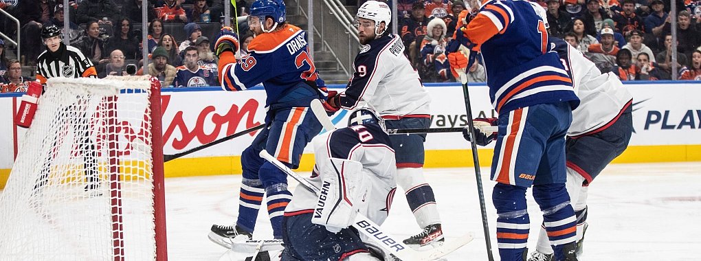 Leon Draisaitl trifft beim 6:3 der Edmonton Oilers gegen die Columbus Blue Jackets doppelt. - © Jason Franson/The Canadian Press via AP/dpa