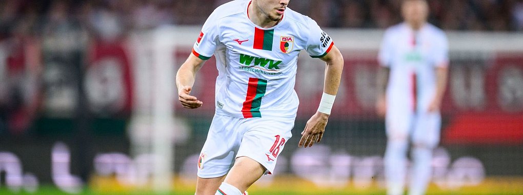 Ruben Vargas verlässt den FC Augsburg. - © Tom Weller/dpa