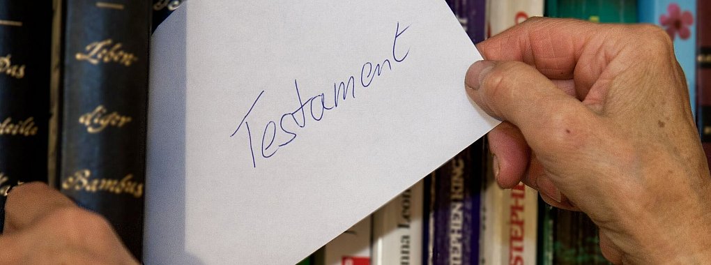 Kein guter Aufbewahrungsort f&uuml;r ein Testament: ein Versteck in den eigenen vier W&auml;nden. - &copy; Kai Remmers/dpa Themendienst/dpa