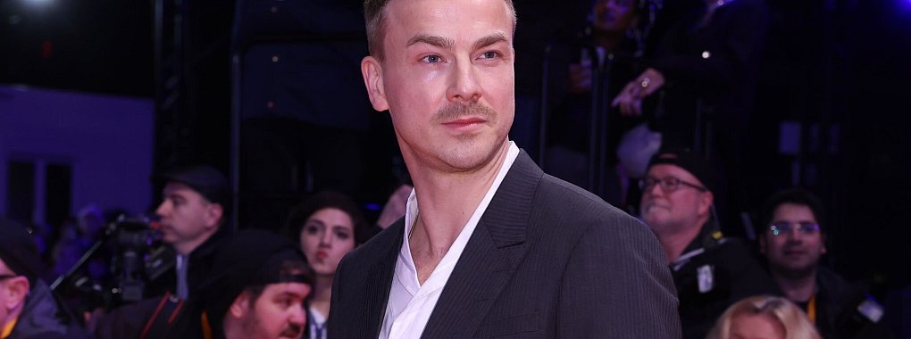 Albrecht Schuch auf der Berlinale Eröffnung. (Foto Archiv) - © Gerald Matzka/dpa