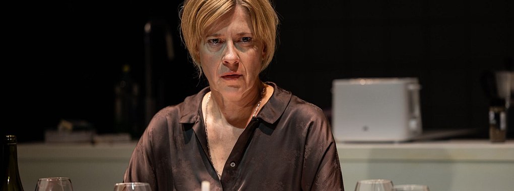 Caroline Peters, Schauspielerin und Adolf-Grimme-Preisträgerin, hat ihren ersten Roman veröffentlicht: «Ein anderes Leben». (Archivbild) - © Hannes P. Albert/dpa