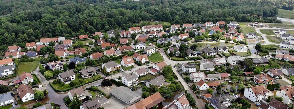 Hochwasserschäden sind durch eine Elementarschutz-Versicherung abgedeckt. Ohne diese Versicherung können die Reparaturkosten als außergewöhnliche Belastungen in der Steuererklärung angegeben werden. - © Stefan Puchner/dpa/dpa-tmn