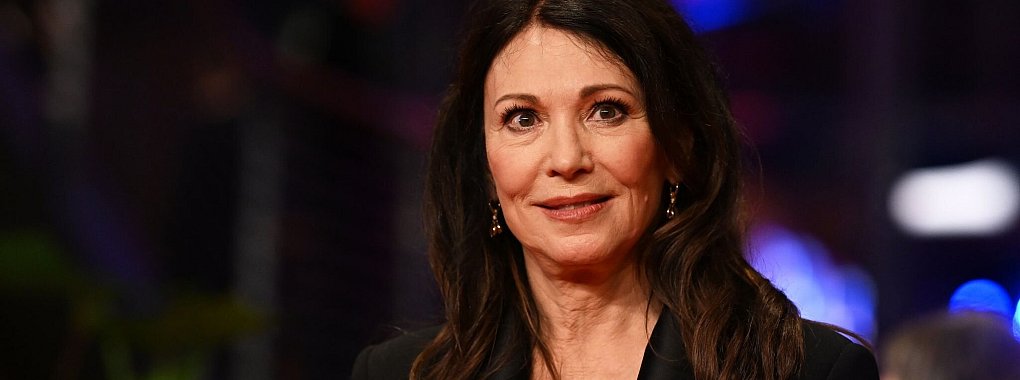 Iris Berben wird in Hamburg auch f&uuml;r ihr gesellschaftliches Engagement ausgezeichnet. - &copy; Jens Kalaene/dpa