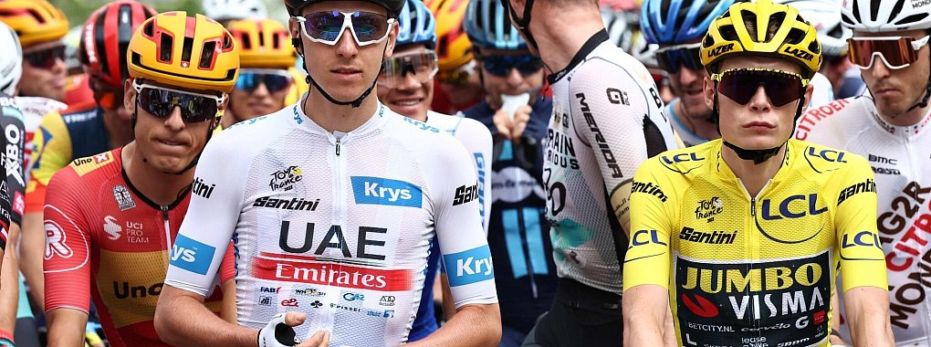 Bei der Tour de France könnte es wieder zu einem Duell zwischen Tadej Pogacar (l) und Jonas Vingegaard (r) kommen. - © Anne-Christine Poujoulat/AFP/dpa