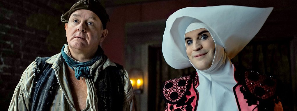 Hugh Bonneville (l) als Jonathan Wilde und Noel Fielding als Dick Turpin in einer Szene aus &laquo;Die frei erfundenen Abenteuer von Dick Turpin&raquo;. - &copy; Apple TV+/dpa