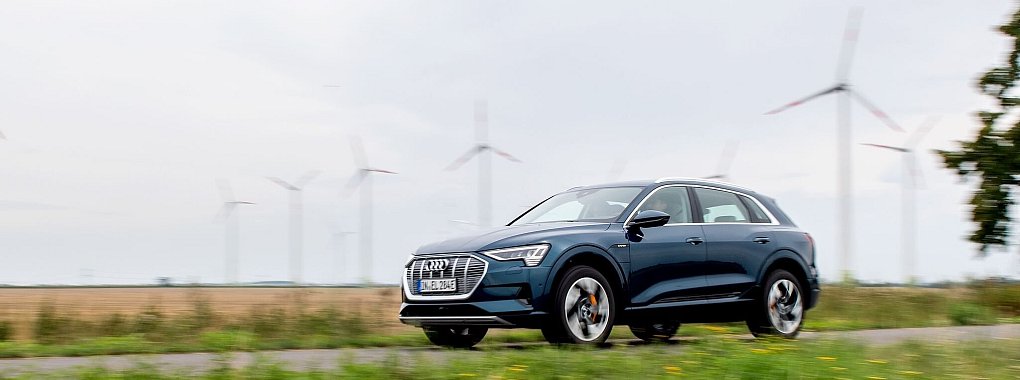 Sauberes Auto mit sauberer Energie betreiben? Im Idealfall kann das tatsächlich funktionieren - wie das genau umsetzbar ist, hängt vom Einzelfall ab. - © Zacharie Scheurer/dpa-tmn