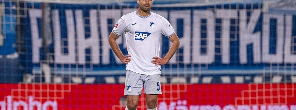 Der t&uuml;rkische Nationalspieler Ozan Kabak f&auml;llt f&uuml;r die EM in Deutschland mit einem Kreuzbandriss aus. - &copy; David Inderlied/dpa