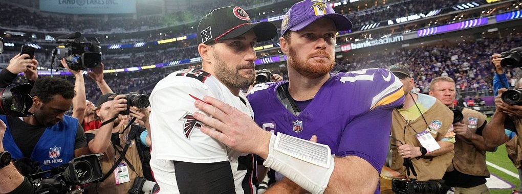 Für Kirk Cousins (l) war die Rückkehr ins Stadion der Vikings ein frustrierendes Erlebnis. - © Abbie Parr/AP